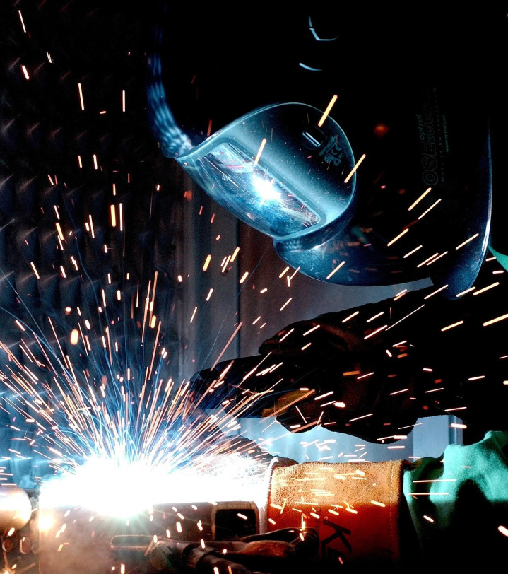 ship welding sparks hull